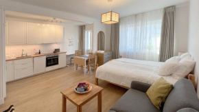 Charming City Studio, 10 Min Walk to Train Station Stockholm